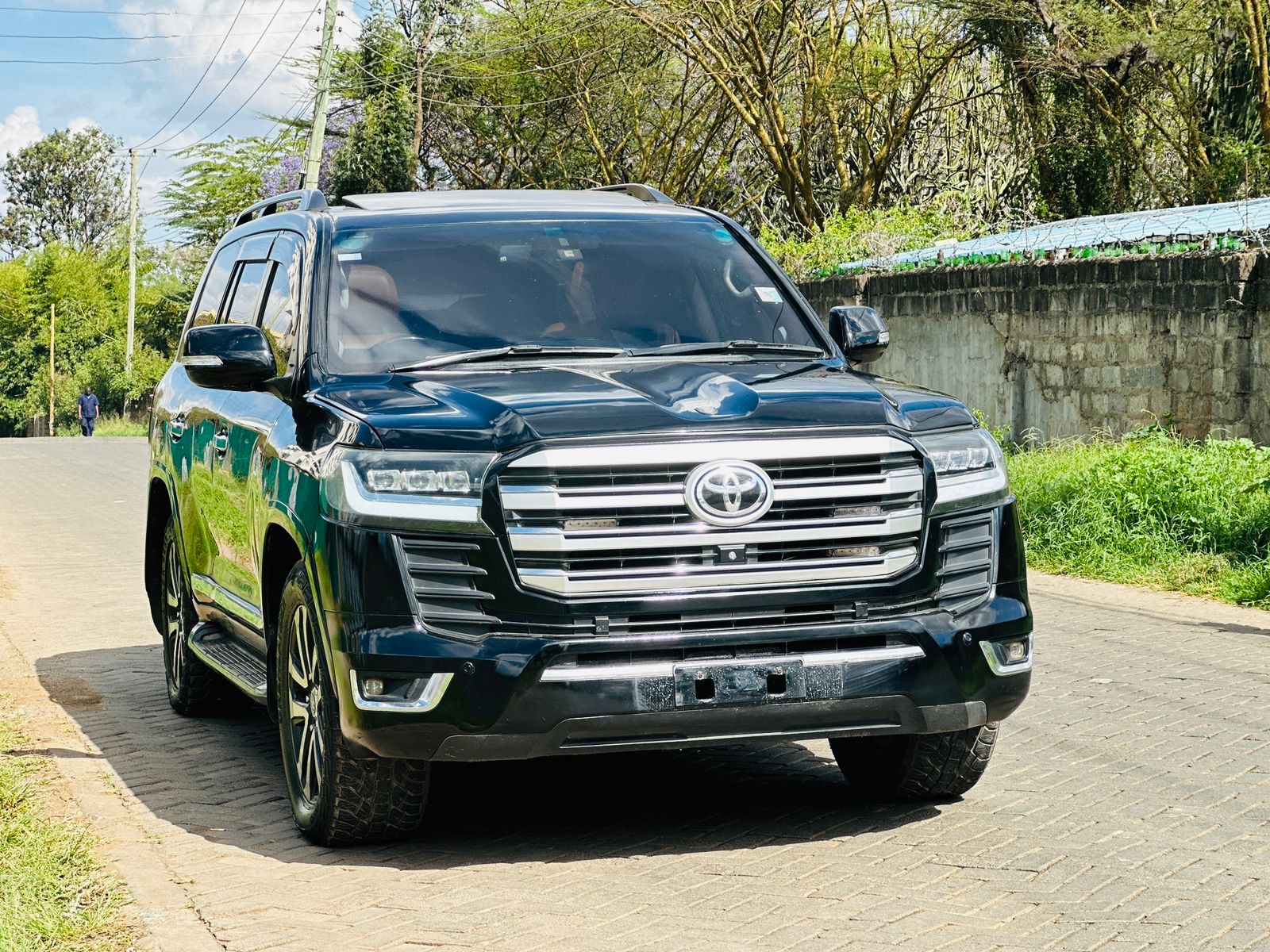 2014 Toyota Prado V8 ZX - Thumbnail 3