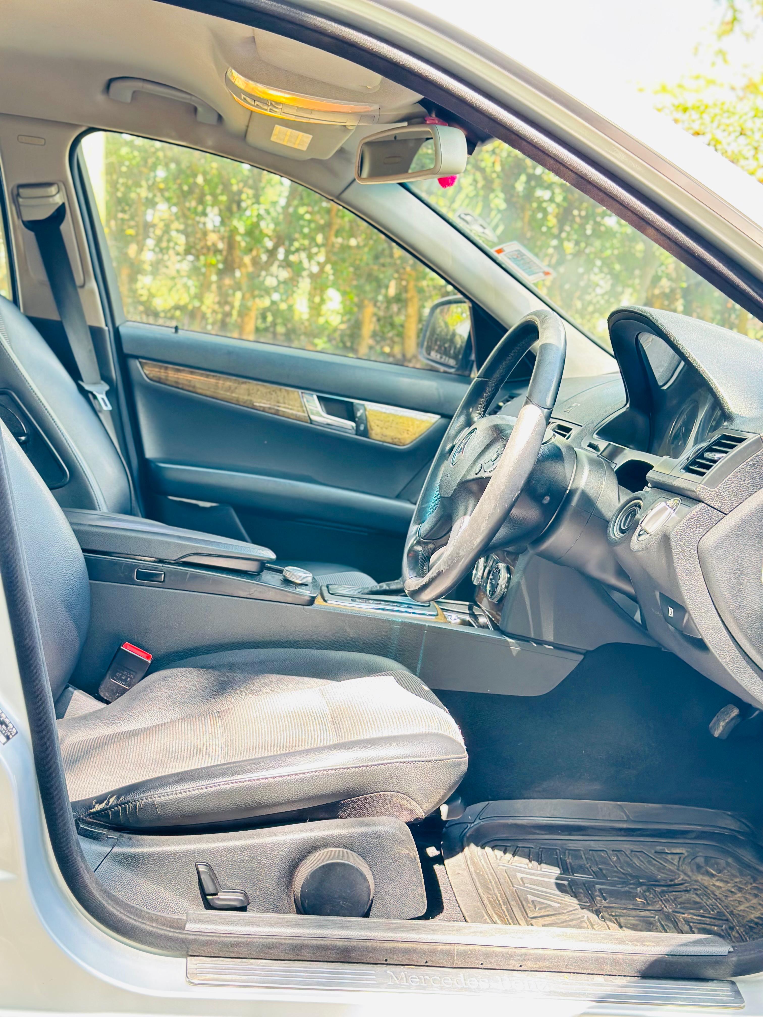 2009 Mercedes-Benz C200 - Thumbnail 6