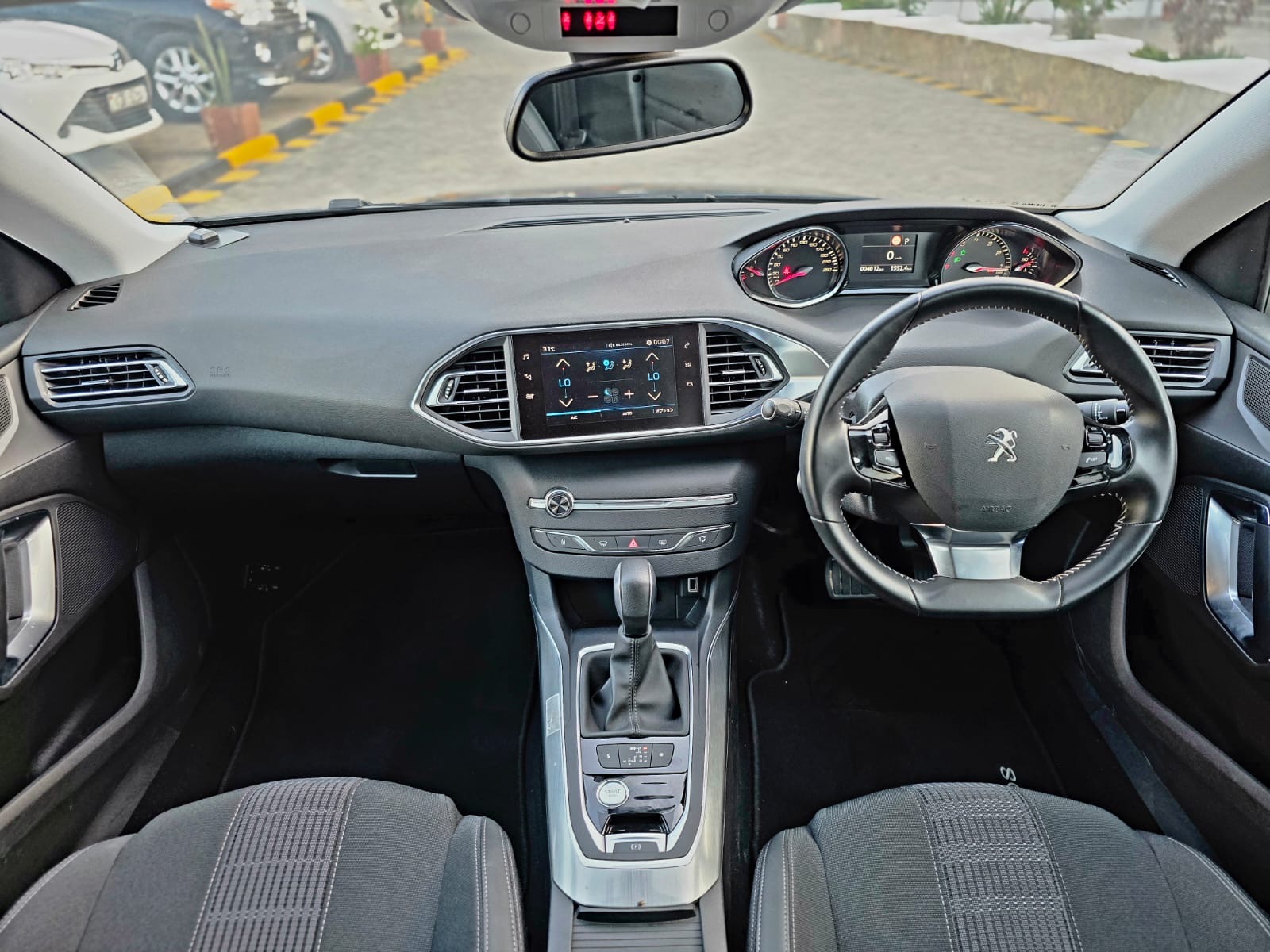 2018 Peugeot 308 - Thumbnail 8