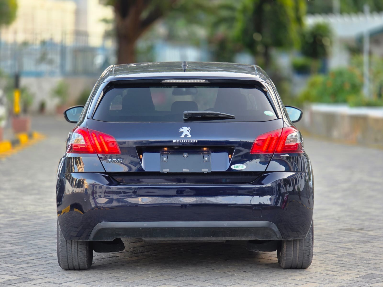 2018 Peugeot 308 - Thumbnail 9