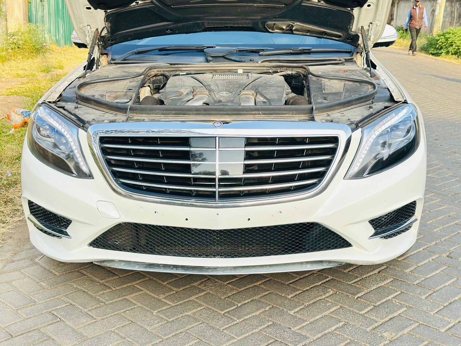 2016 Mercedes-Benz S550 Maybach Spec - Thumbnail 6