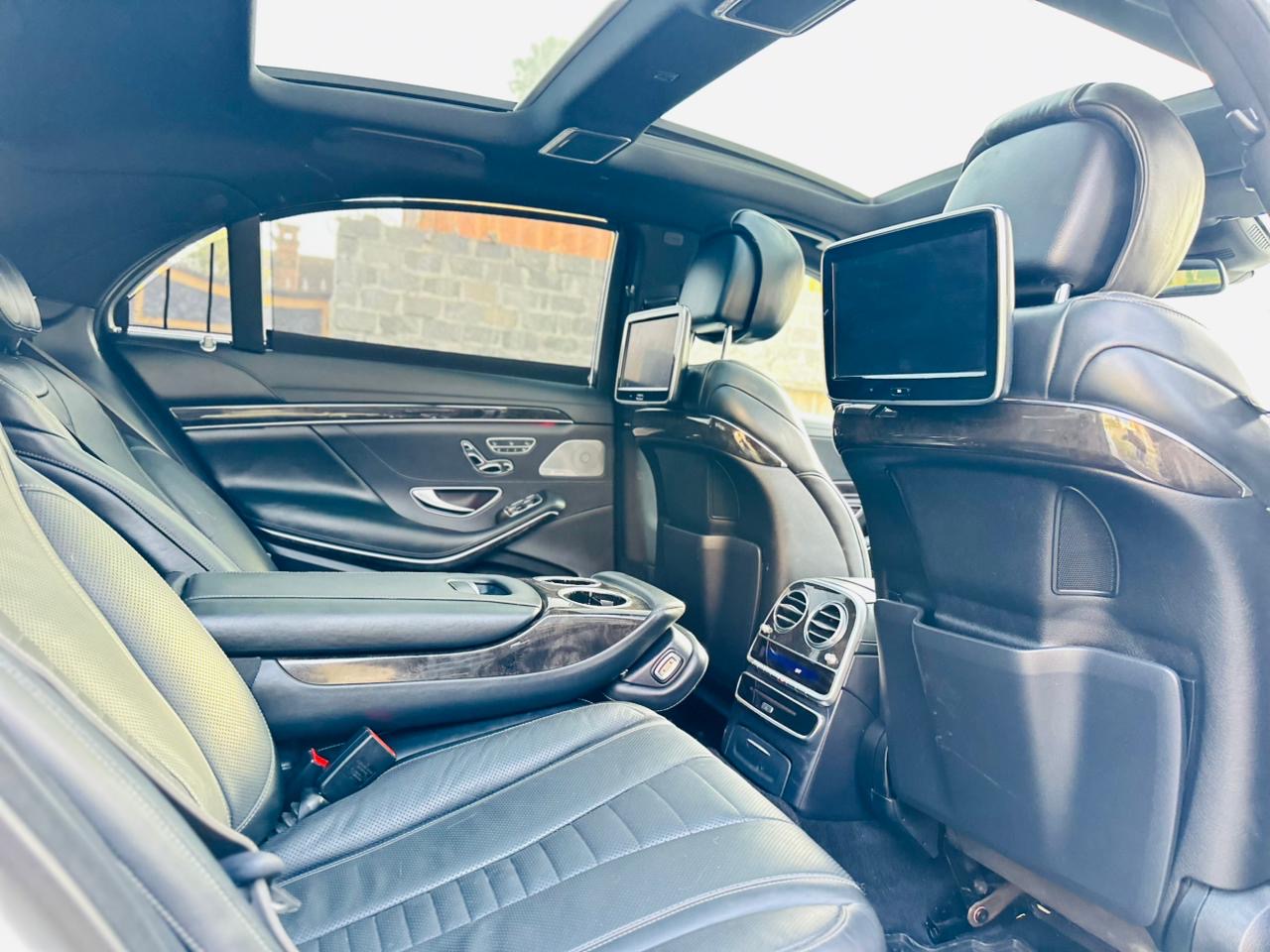 2016 Mercedes-Benz S550 Maybach Spec - Thumbnail 3