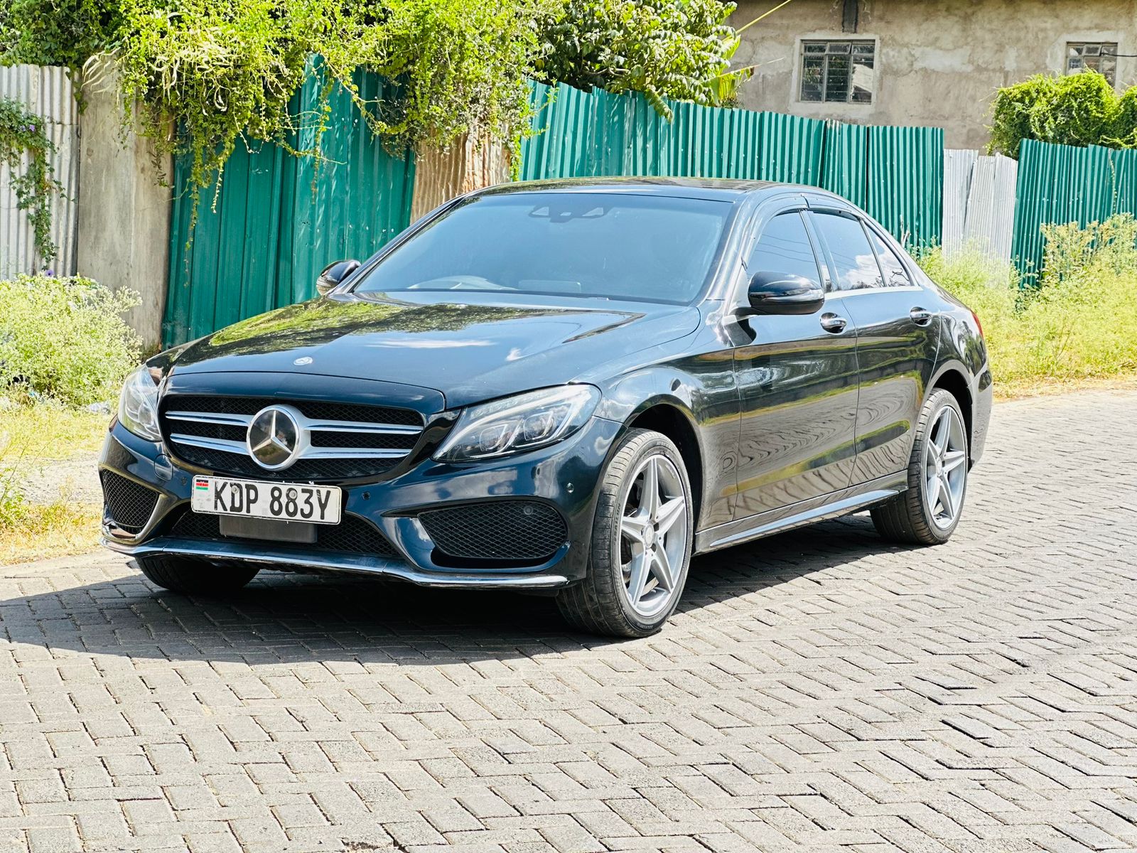 2016 Mercedes-Benz C200 - Thumbnail 4