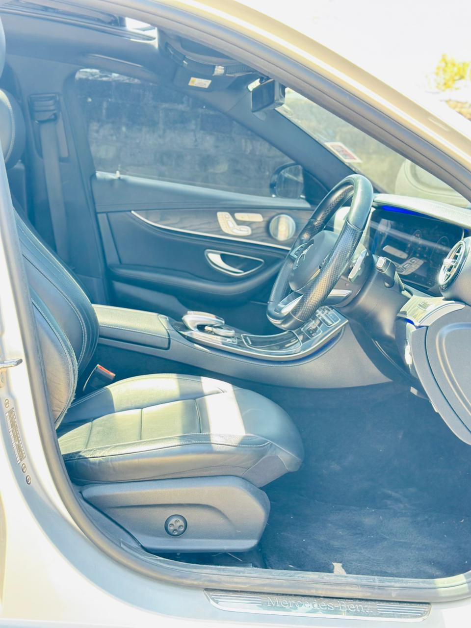 2017 Mercedes-Benz E250 - Thumbnail 6