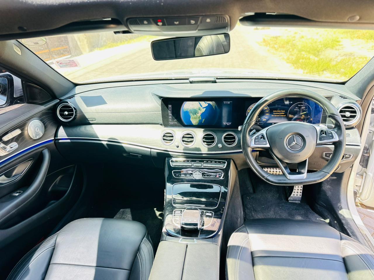 2017 Mercedes-Benz E250 - Thumbnail 3