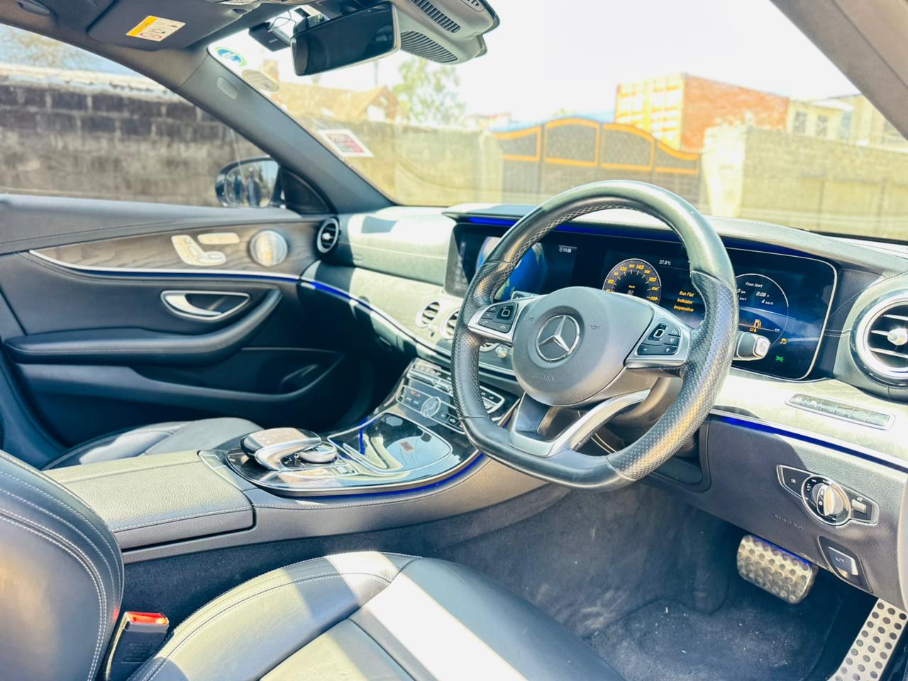 2017 Mercedes-Benz E250 - Thumbnail 7