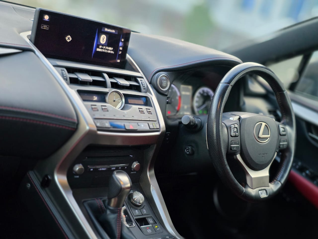 2018 Lexus NX300 - Thumbnail 3